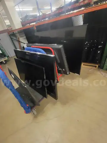 LOT OF 5 TELEVISIONS