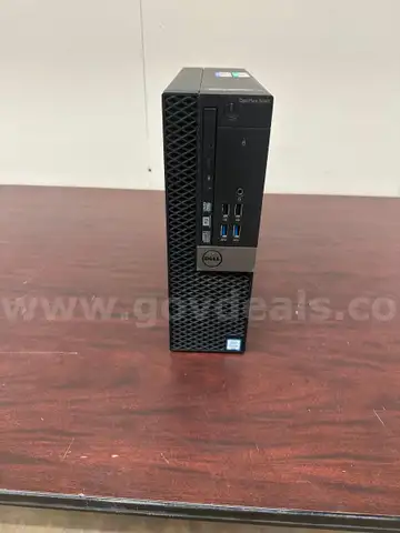 Desktop Computers (3 Items)