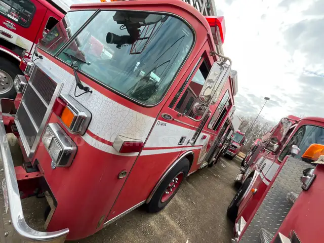 1998 PIERCE TILT CAB