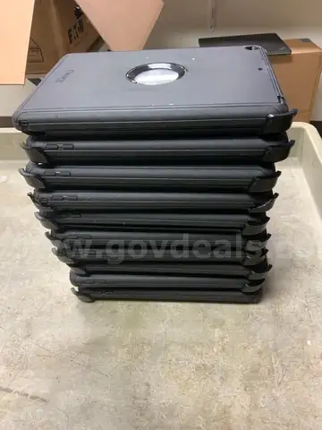 Lot of 10 Apple 6th Generation iPAD&#x27;s