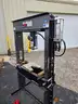 Hydraulic press