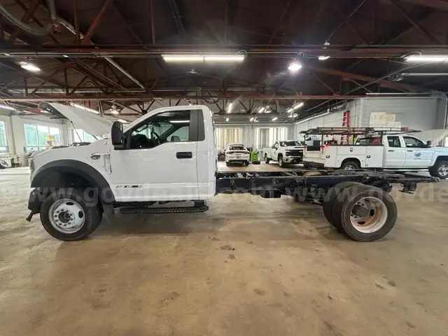 2022 Ford F-550 4X4