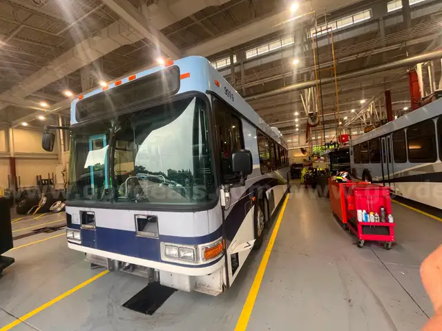 2009 Hybrid Gillig 40&#x2019; Low-Floor Bus