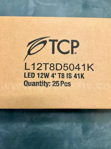 Lot of 150 TCP L12T8D5041K lamps and 8 EP432IS/MV/HE Ballasts