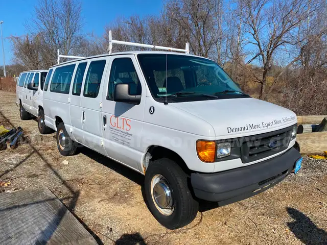 2005 Ford Econoline ***See Video***