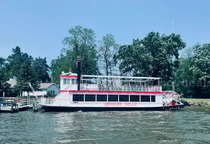 1995 Skipperliner Paddle Wheel Boat