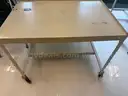 1 lot virtual reality goggles, computer carts, and more
