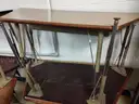 1 lot tables, student desks