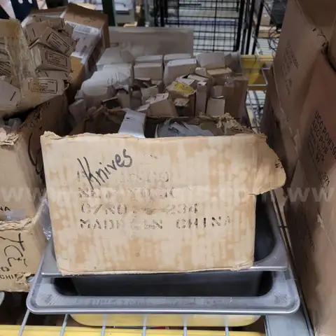1 Lot of Flatware