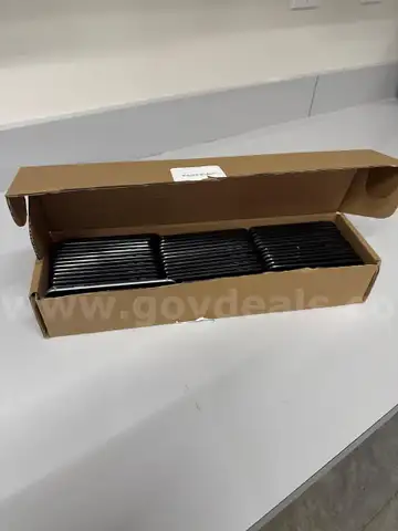 iPods - Mixed Lot - Qty 42 (5th, 6th, and 7th Gen, and iPhone 6)