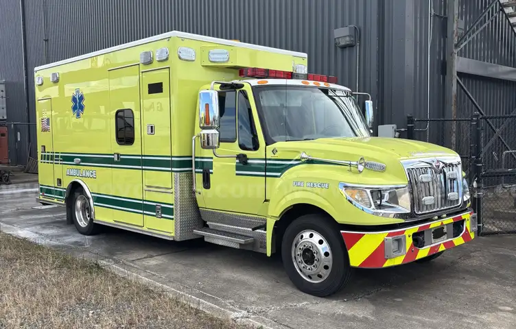 2014 International TerraStar/Horton Ambulance
