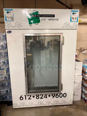 Ice freezer