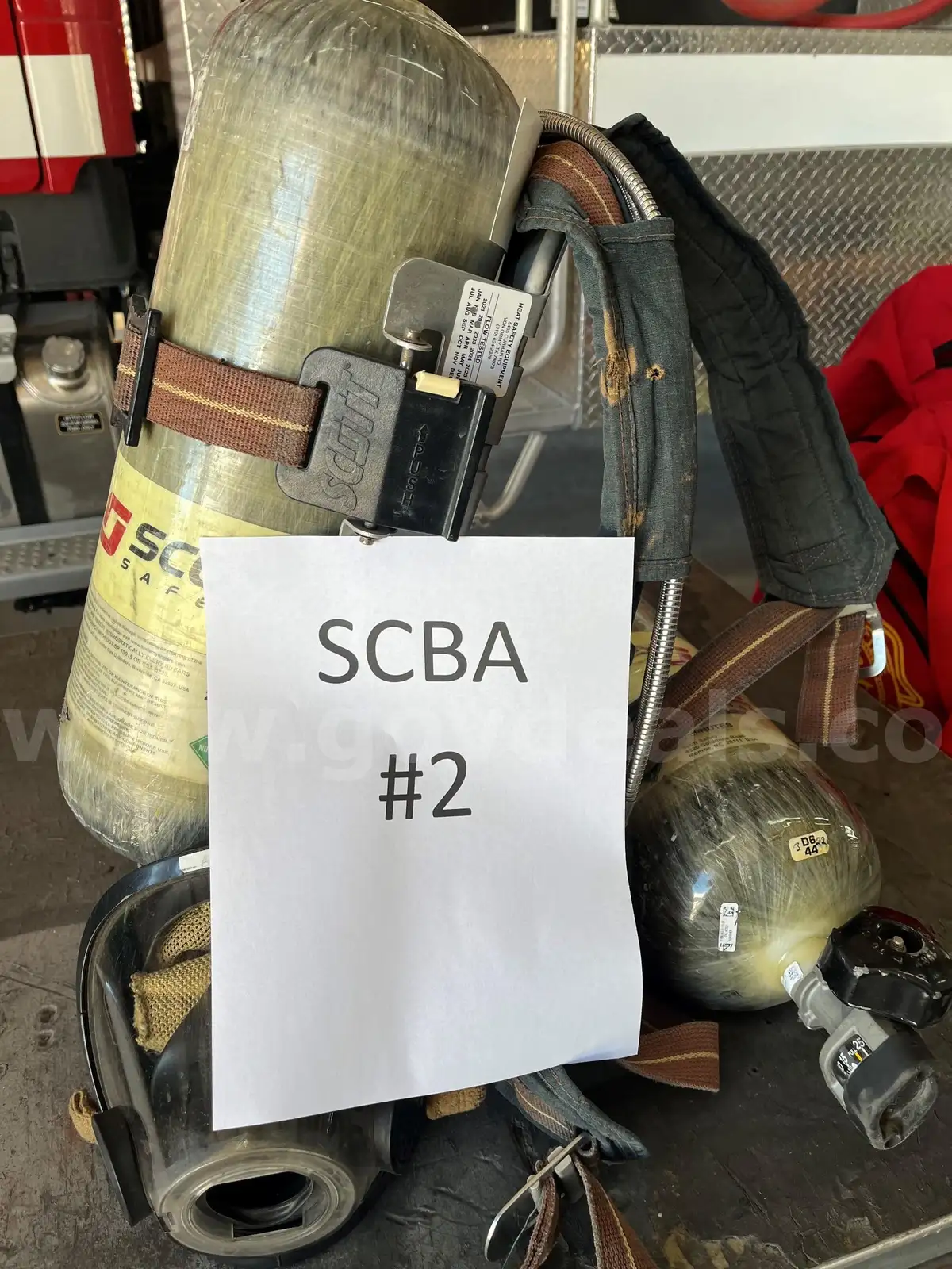 SCBA - LOT #2 - SCOTT AIRPACK 2.2 (2002 EDITION) 2216 | GovDeals