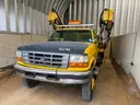 1997 Ford F-450 4x4 Airport Runway/Ramp Deicer truck with 50&#x27; spray boom