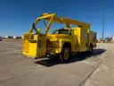 1993 Ford F700 FMC Landoll TM1800 Aircraft De-icer