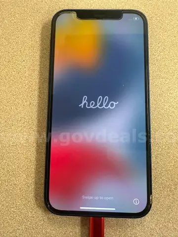 Used Apple iPhone 12 (64GB)