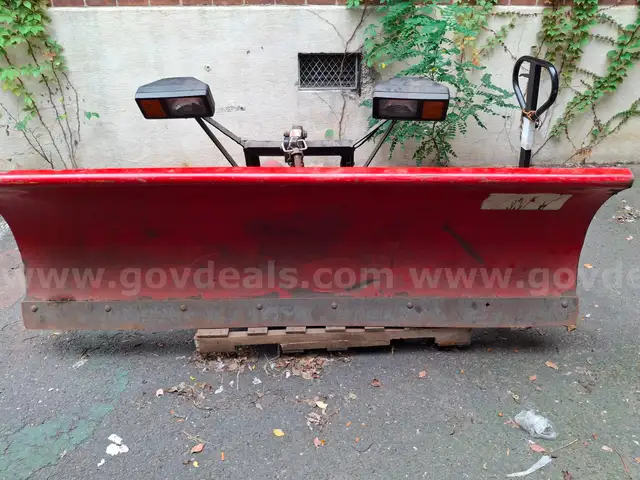 WESTERN SNOW PLOW