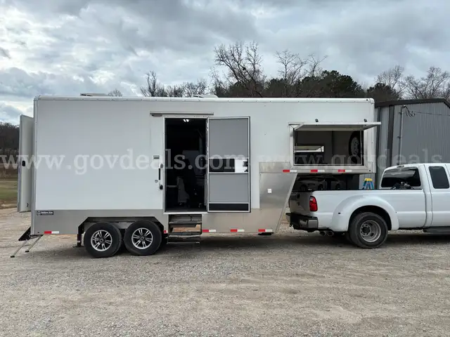 2024 Rolling Star 8.5'X24' Enclosed Trailer with DORON 550LE Plus Driving Simulator