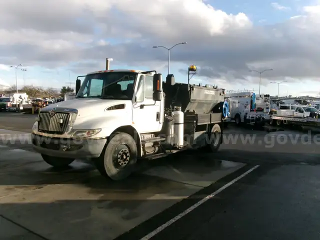 2011 International 4300 Patch Truck Pothole Repair 173-372