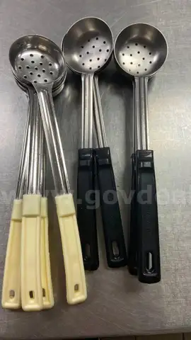 3 oz slotted spoodles for serving