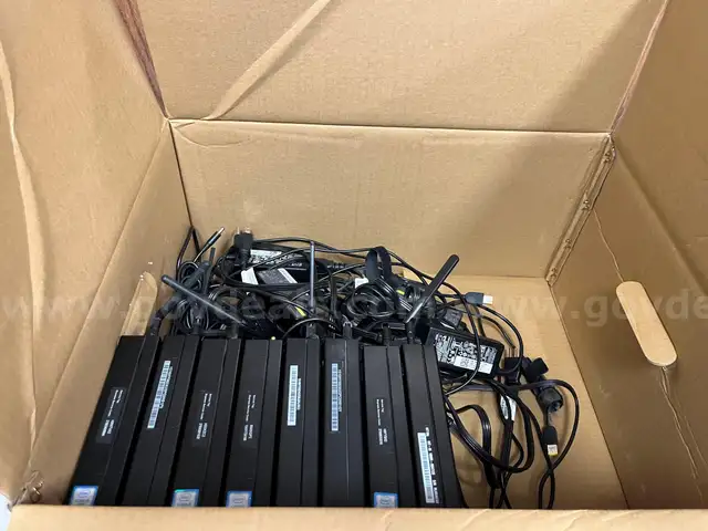 DELL AND LENOVO (Lot 1 of Qty. 8)