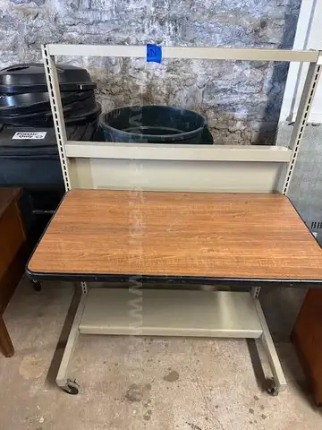 Small metal Faux Wood rolling desk
