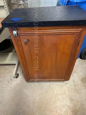 Wood 2 shelf cabinet