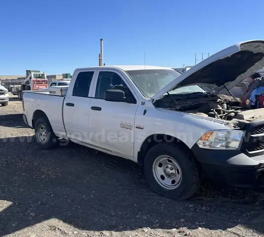 2018 RAM 1500 Crew Cab 4WD Pickup – 5.7L HEMI V8, Warn Winch – Needs Jump / Tow