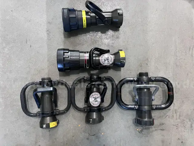 (5) Various 2.5&#x22; Nozzles
