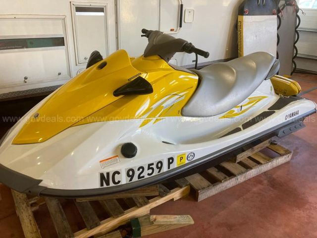 2015-yamaha-wave-runner-allsurplus