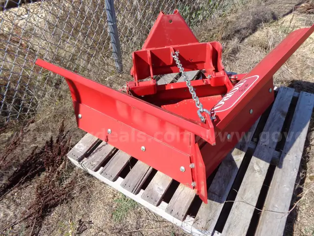 Toro 7210 Groundmaster zero turn v-plow