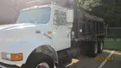 1999 International tandem axle dump truck 7.6L V8 Turbo-Diesel