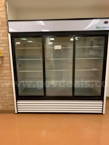 VWR 3 Door Lab Refrigerator GDM69LD