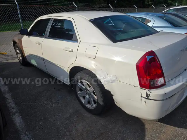 Lot of 7 Impounded Vehicles   #354 OPERATIONAL CONDITION UNKNOWN UNTESTED