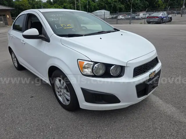 2016 Chevrolet Sonic Runs and Drives Watch Long VIDEO