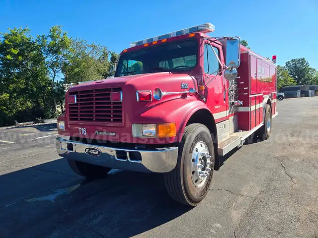 1994 International 4900 Tanker Truck Runs Watch the  VIDEO