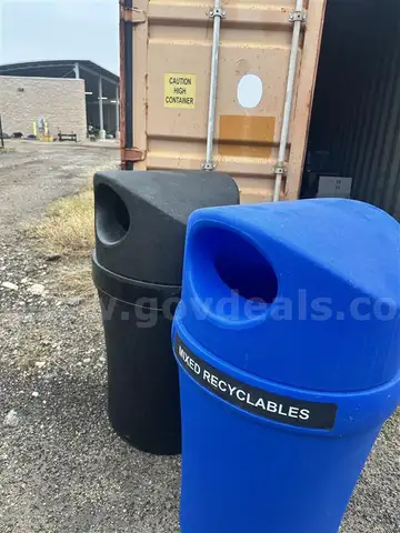 PLASTIC TRASH CANS AND RECYCLE CANS