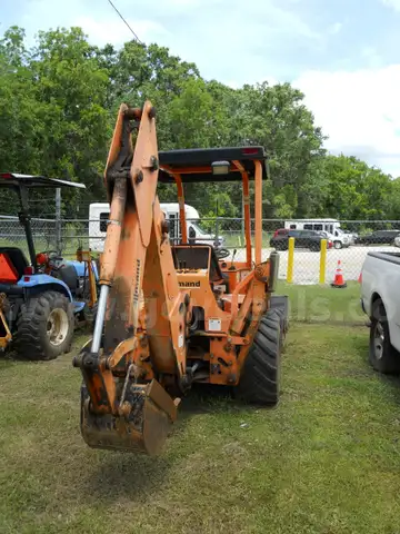 2004 ALLMAND TLB 425 BACKHOE