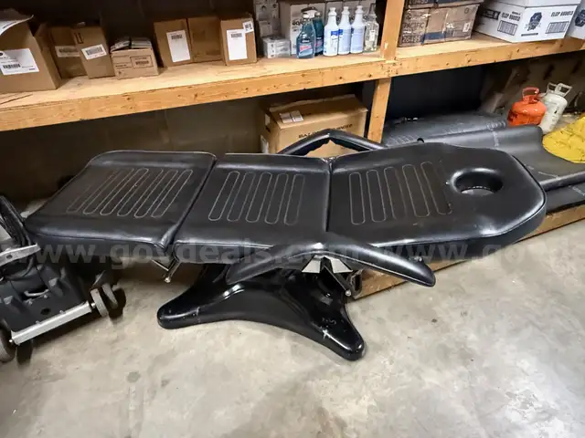 Facial/Massage Table
