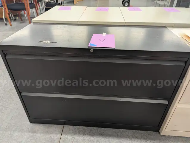 Lateral 2 drawer filing cabinet with key