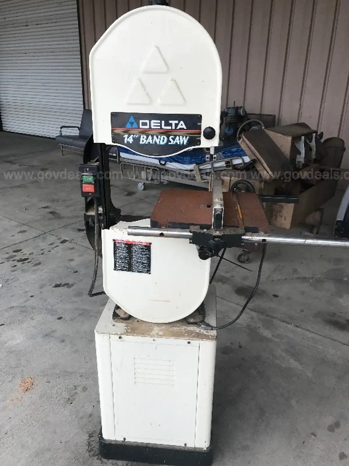 Delta Bandsaw AllSurplus