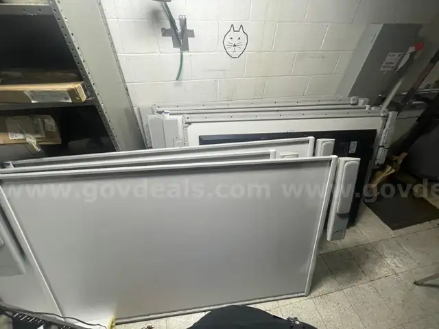 9 smartboards with accessories