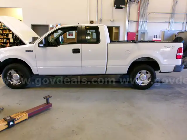 2006 Ford F-150 XL SuperCab 4WD