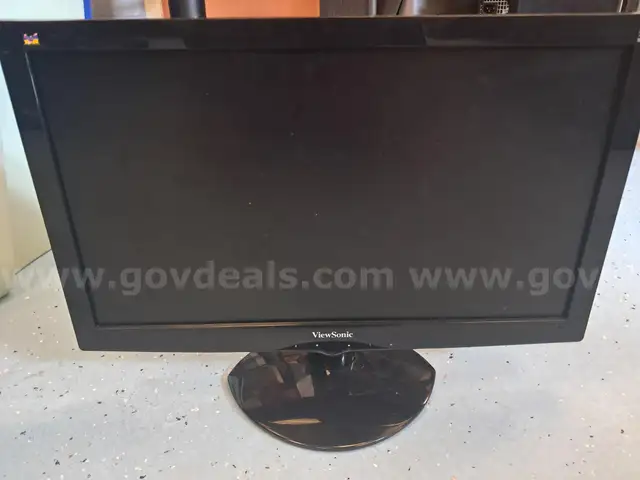 (30) Various Viewsonic Computer Monitors