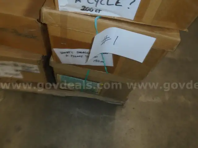 Science related assorted books - Pallet #1