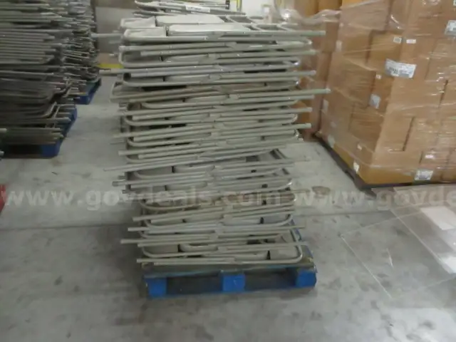 CHAIRS, FOLDING, METAL, (50), LOT 8806, AR25064354-006
