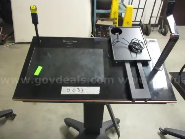 HOVERCAM, PILOT 5, LOT 633, AR25058037-002