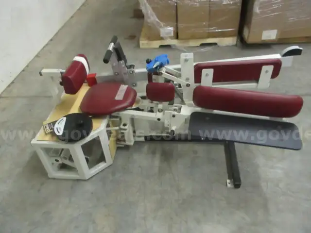 STRENGTH TRAINING EQUIPMENT, MEDX, LOT 7111, AR25052316-007