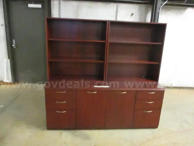 CREDENZA, WOOD, LOT 700, AR26026749-001