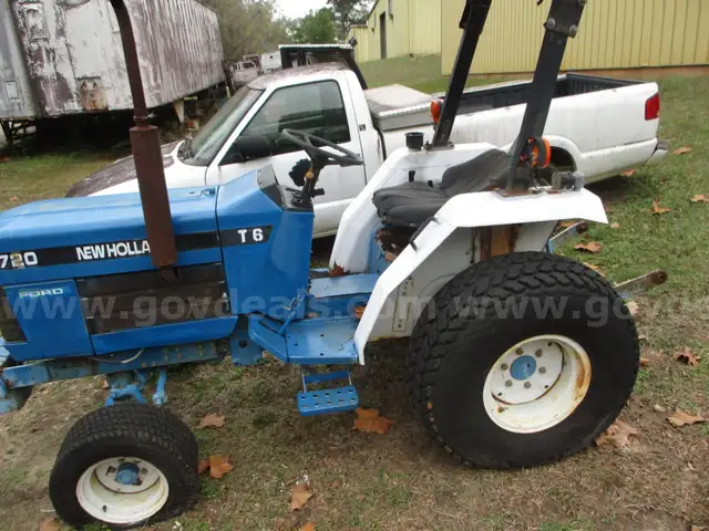 TRACTOR, FORD, NEWNEWHOLLAND, 1720, 1998, LOT 9160, AR26028765-001